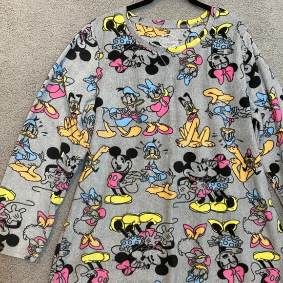 Disney Women's Fleece Nightgown Sleep Shirt Size 2XL Mickey Minnie Daffy Pluto - Picture 9 of 9